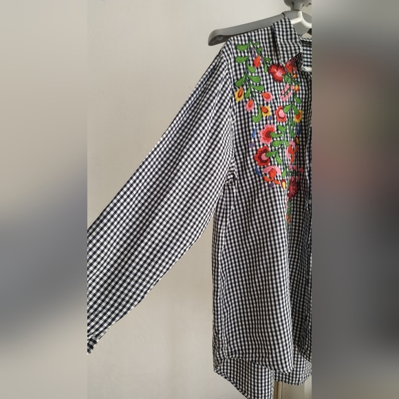 Zara Black & White Gingham Check Shirt With Embroidery - Picture 4 of 12